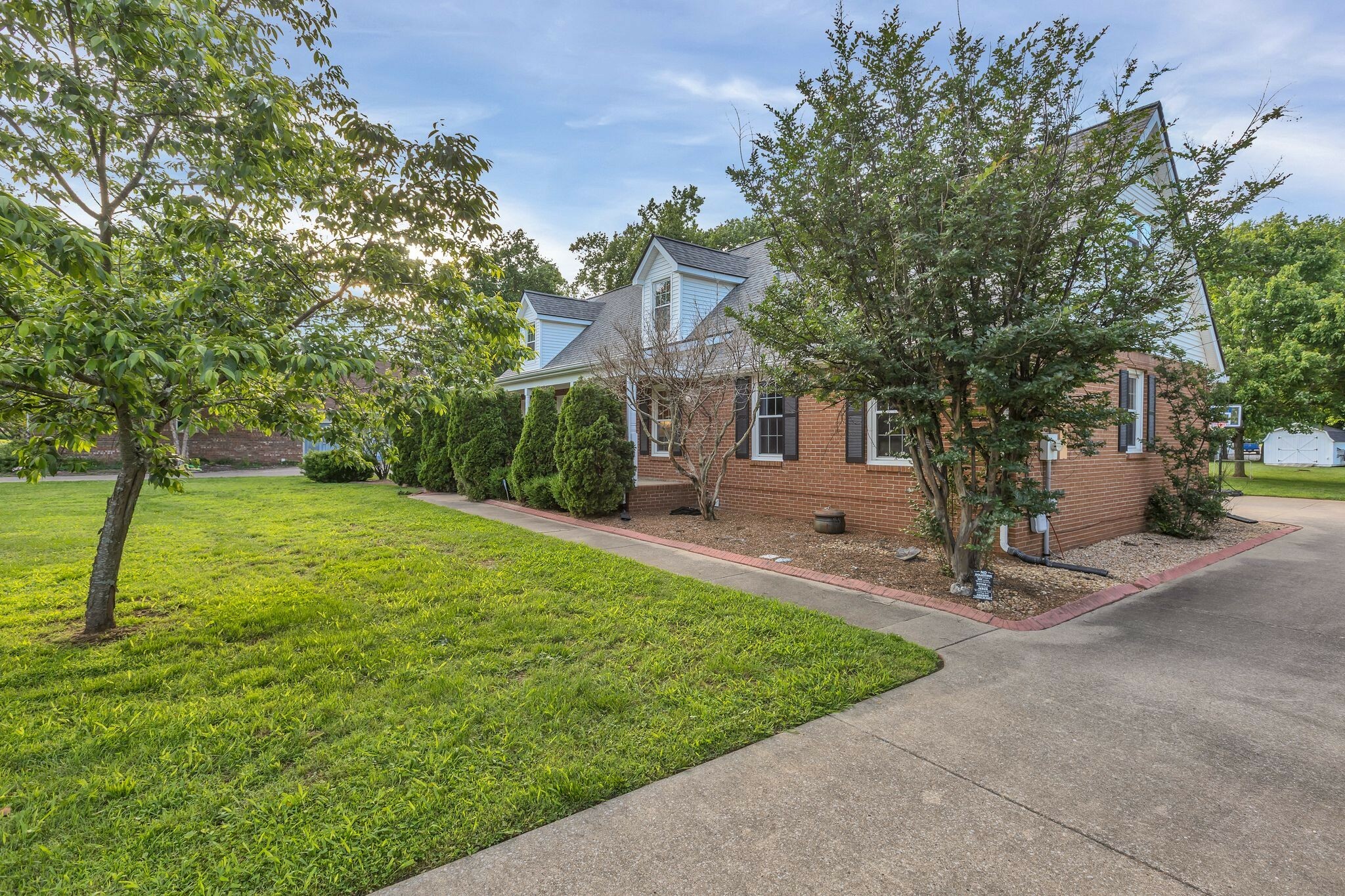 Property Photo: 1186 Peebles Dr TN 37167