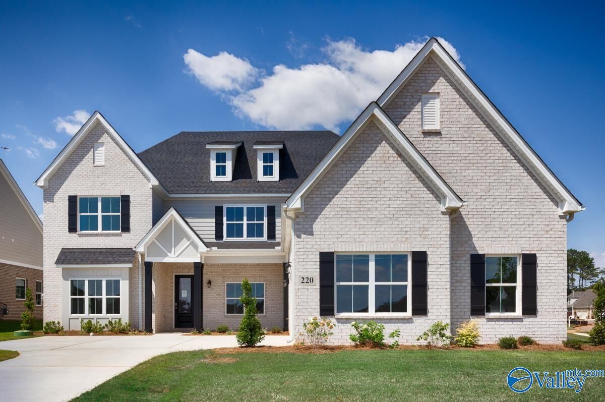 Property Photo: 220 Charlie Lee Circle AL 35759