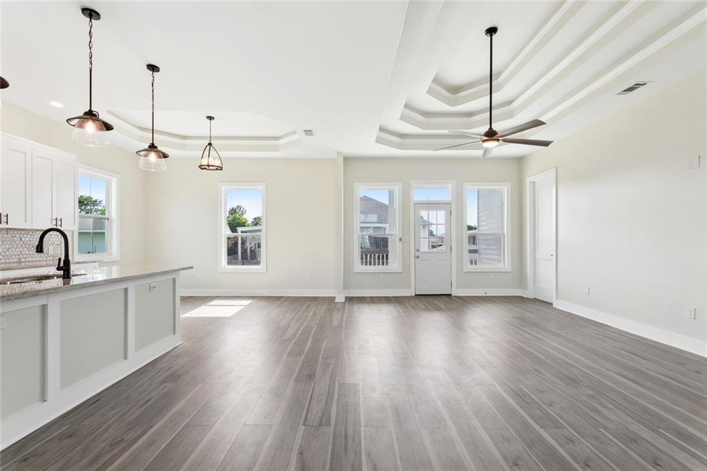Property Photo: 5128 Cunningham Court LA 70126