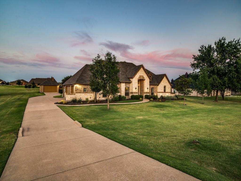 Property Photo: 1650 Winding Creek Lane TX 75032