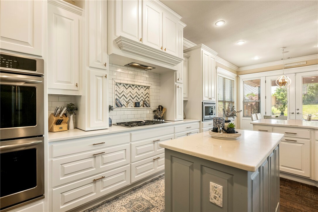 Property Photo: 4306 NE Blue Spruce Avenue AR 72712