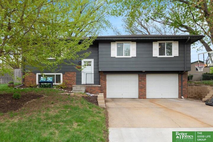 7810 Elm Drive  La Vista NE 68128 photo