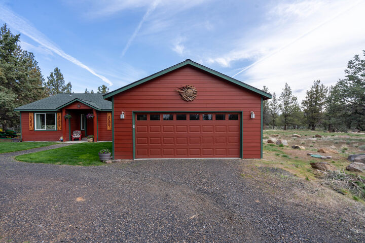 Property Photo:  18420 Tumalo Reservoir Road  OR 97703 
