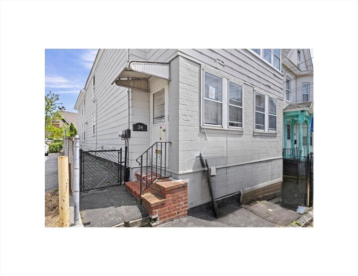 Property Photo:  34 Cedar St  MA 01852 
