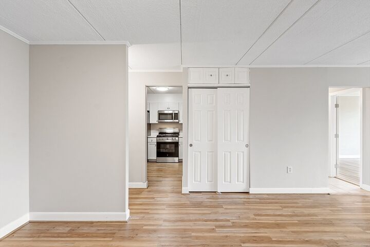 Property Photo: 1550 Worcester Rd 524 MA 01702