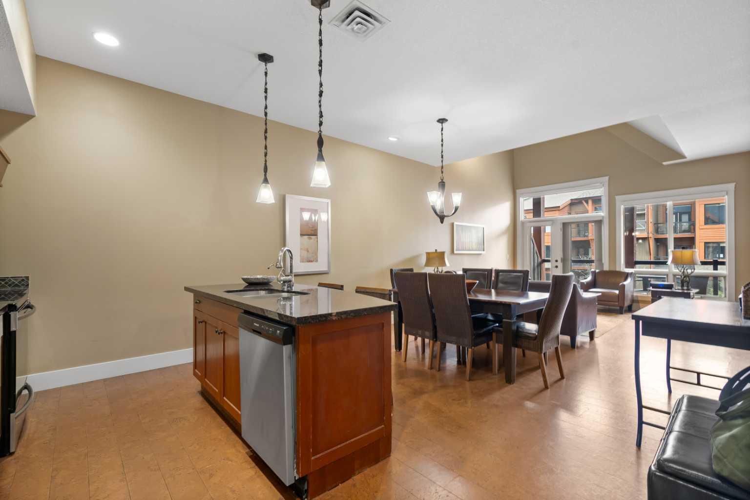 Photo de la propriété: 187 Kananaskis Way 407 AB T1W 0A3