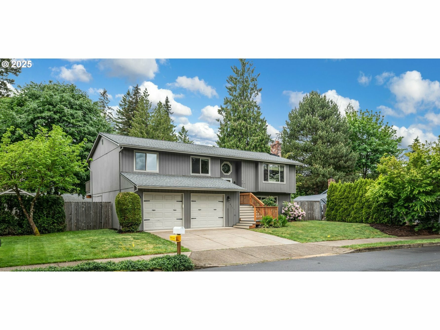 Property Photo: 18123 Van Fleet Ave OR 97055