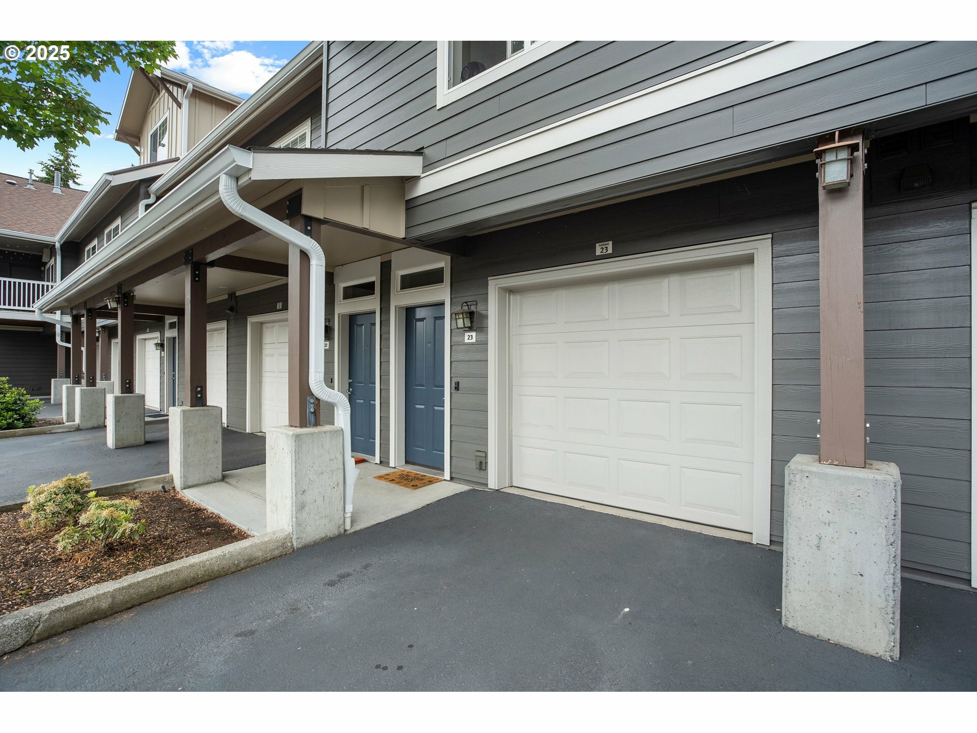 Property Photo: 10800 SE 17th Cir WA 98664