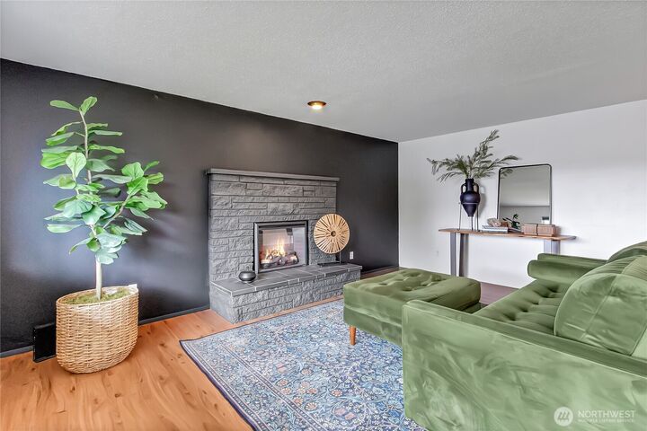 Property Photo: 1527 34th Avenue Ct SW WA 98373