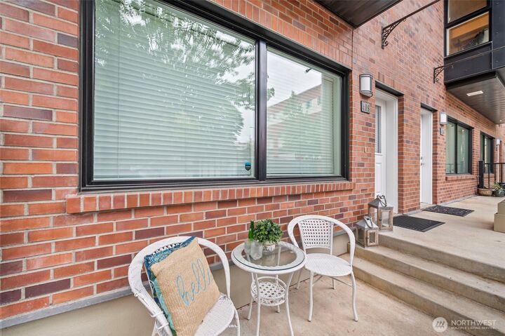 Property Photo: 708 Market Street 409 WA 98402