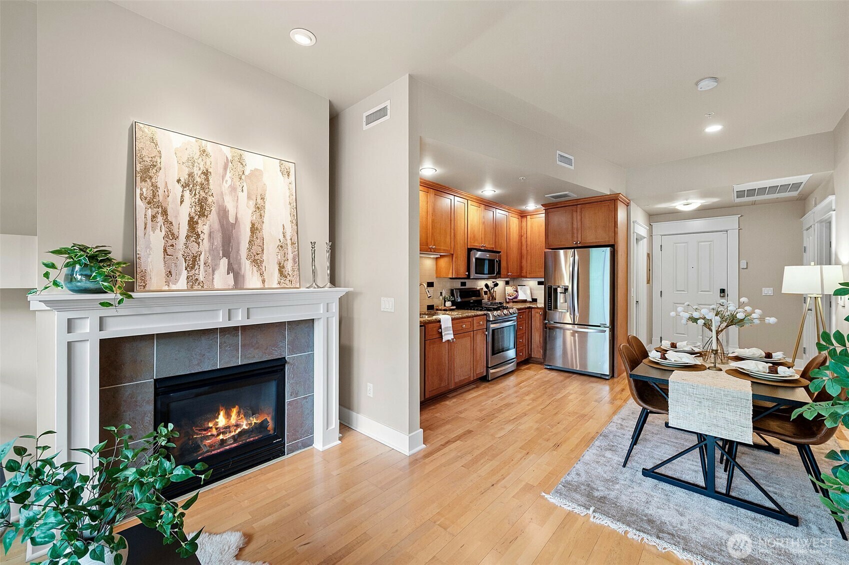 Property Photo: 708 Market Street 409 WA 98402