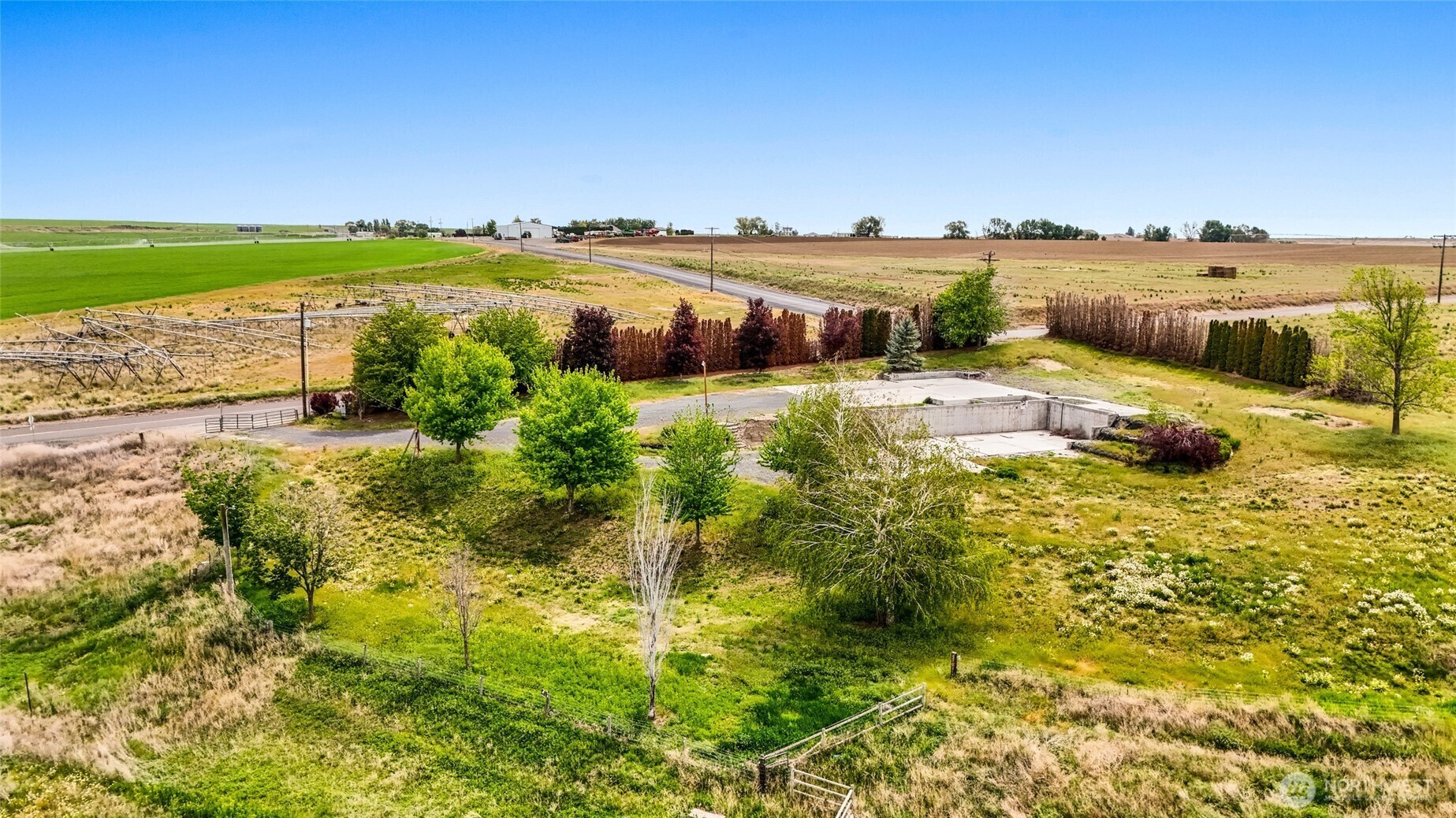 Property Photo: 6052 N Road NE WA 98837