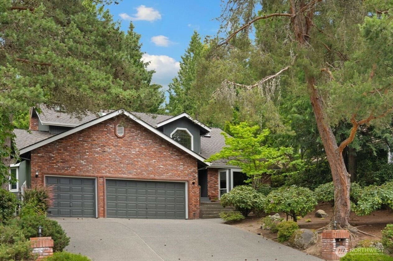Property Photo: 14210 207th Place NE WA 98077