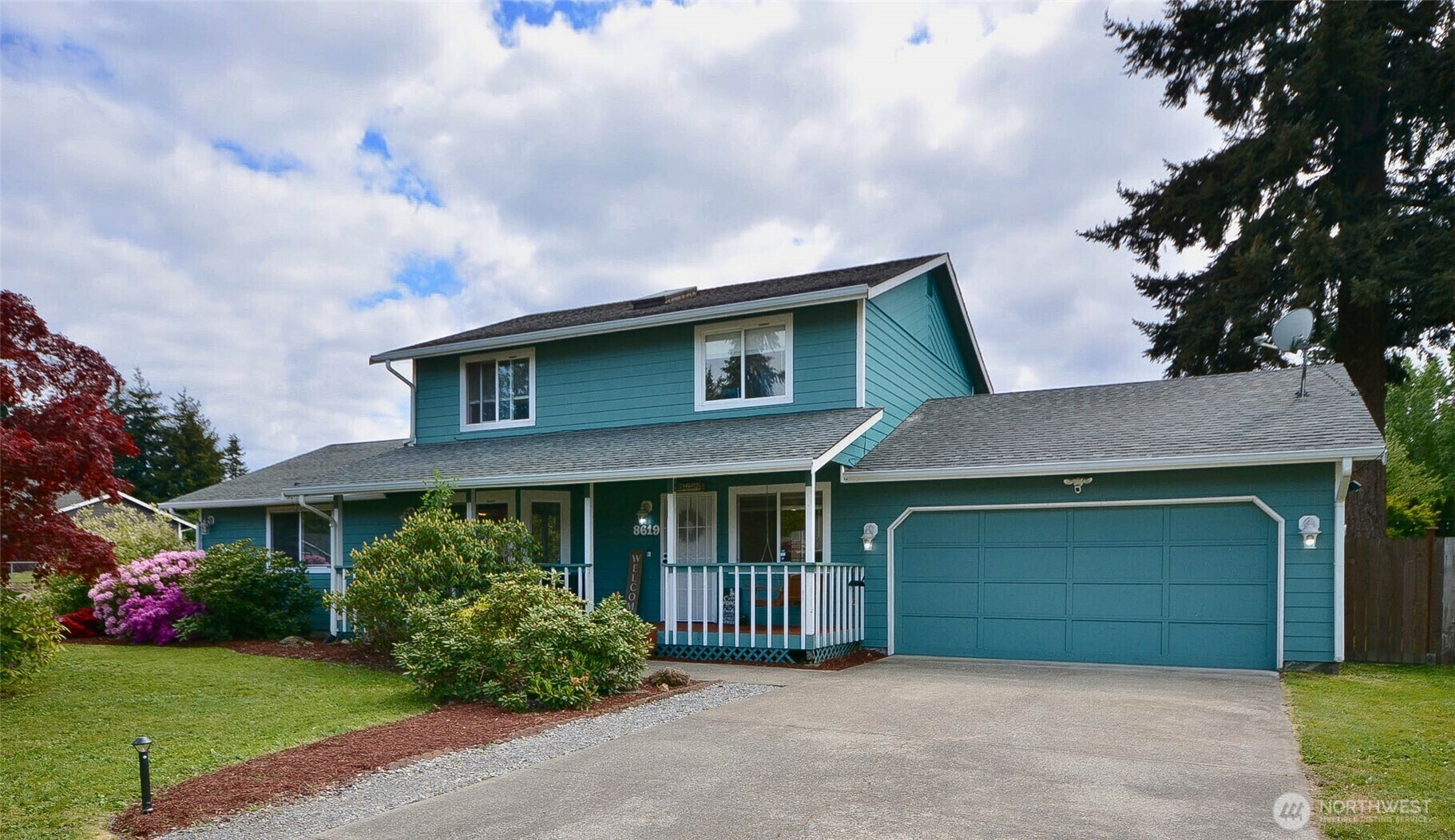 Property Photo: 8619 Glenlea Court SE WA 98597