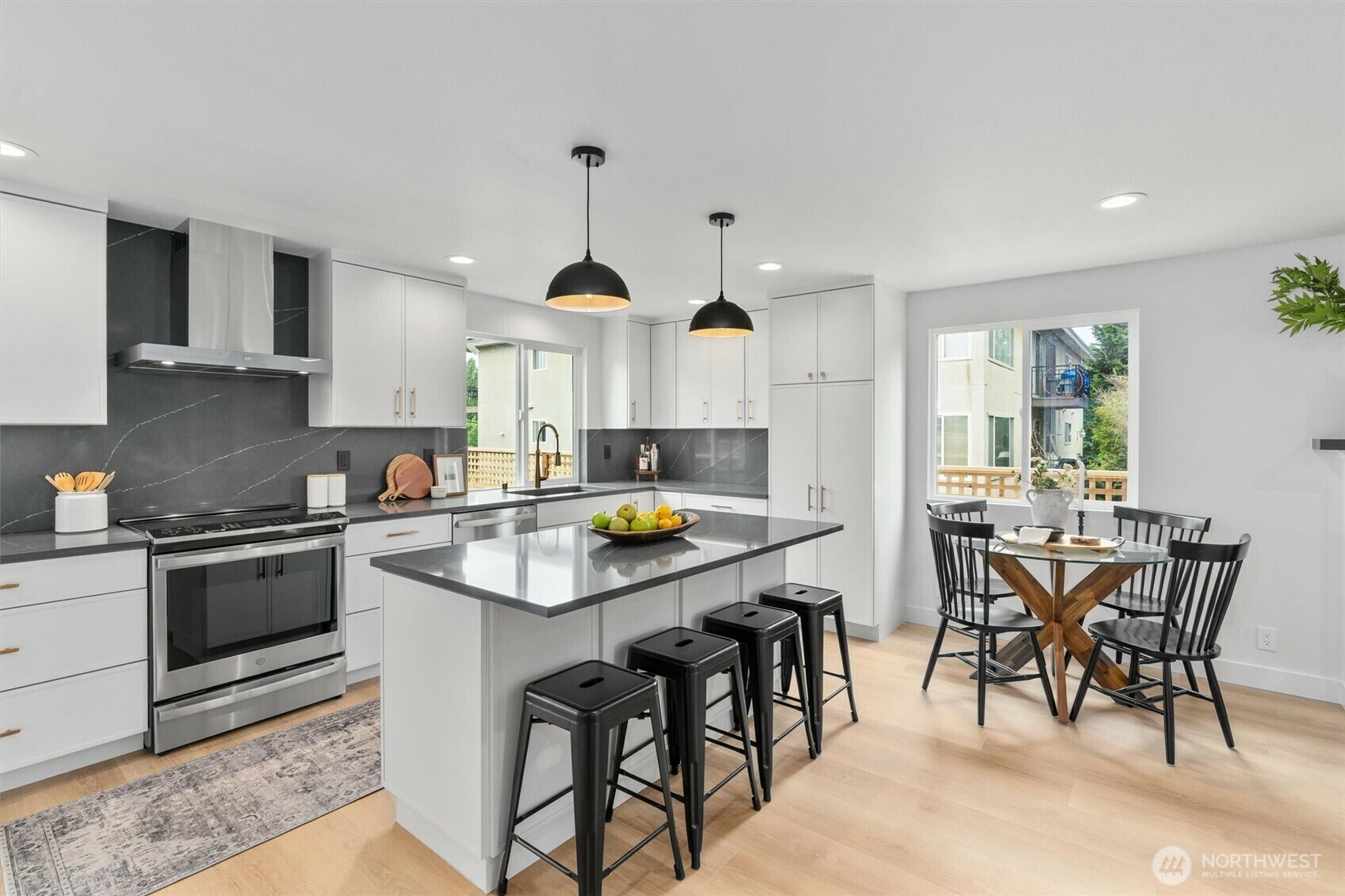 Property Photo: 4257 33rd Avenue W WA 98199