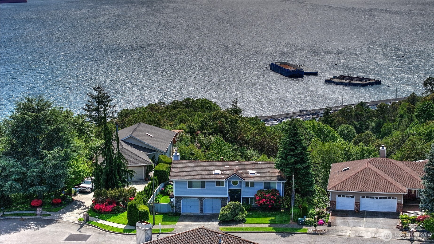 Property Photo: 4329 Cliff Side Drive NE WA 98422
