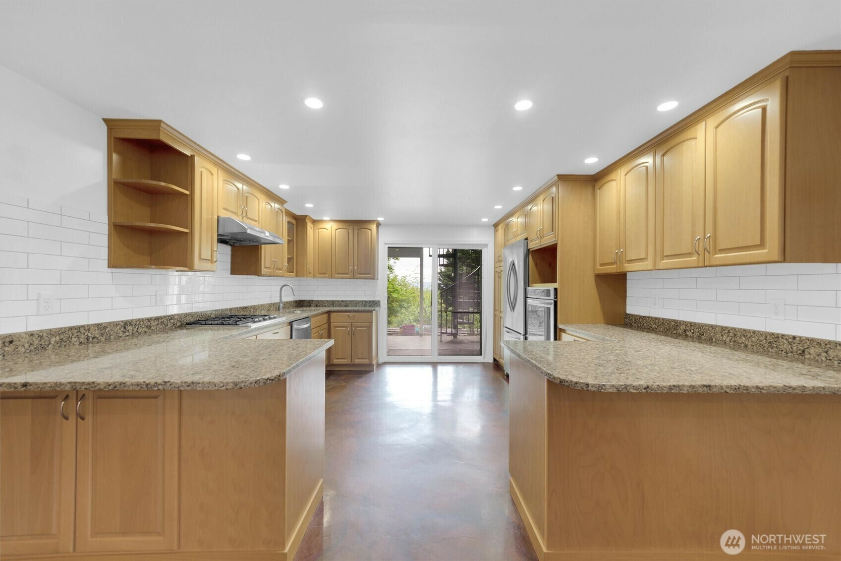 Property Photo: 9601 S 216th Street WA 98031