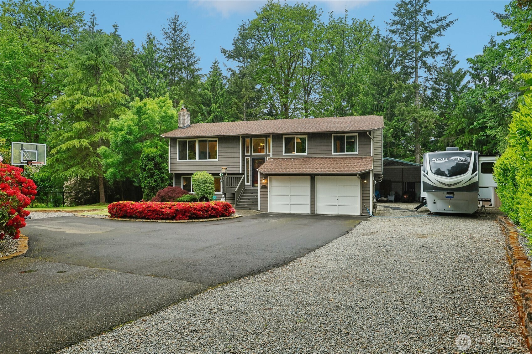 Property Photo: 28243 187th Avenue SE WA 98042
