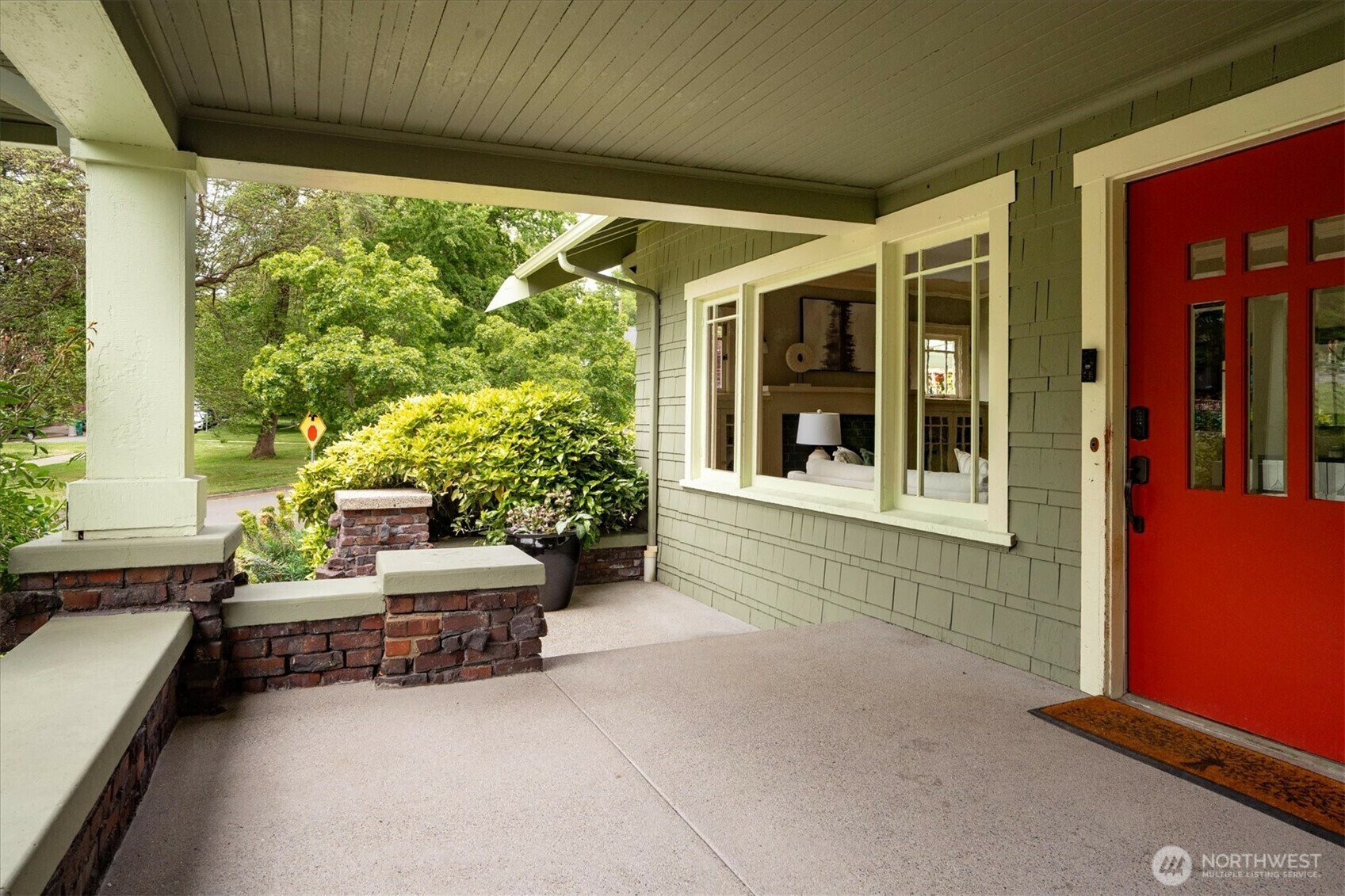 Property Photo: 3102 35th Avenue S WA 98144