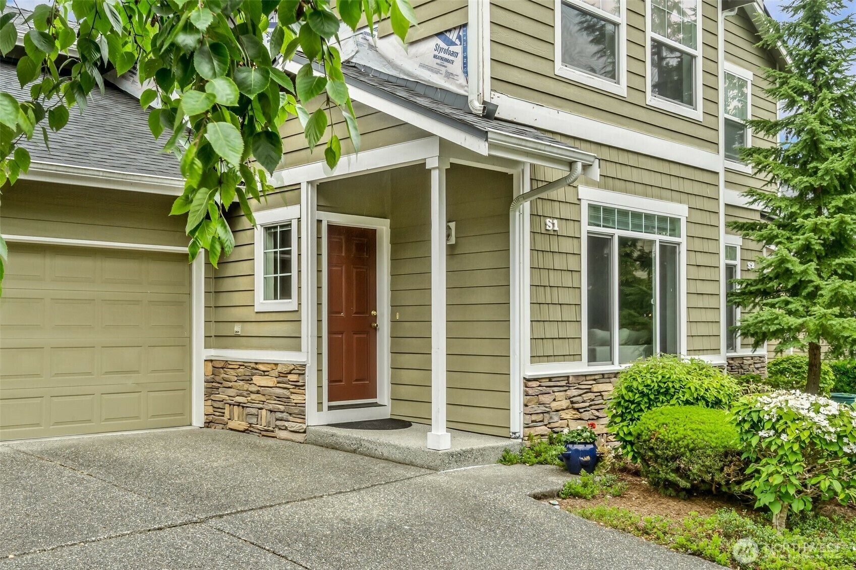 Property Photo: 5300 Glenwood Avenue S-1 WA 98203