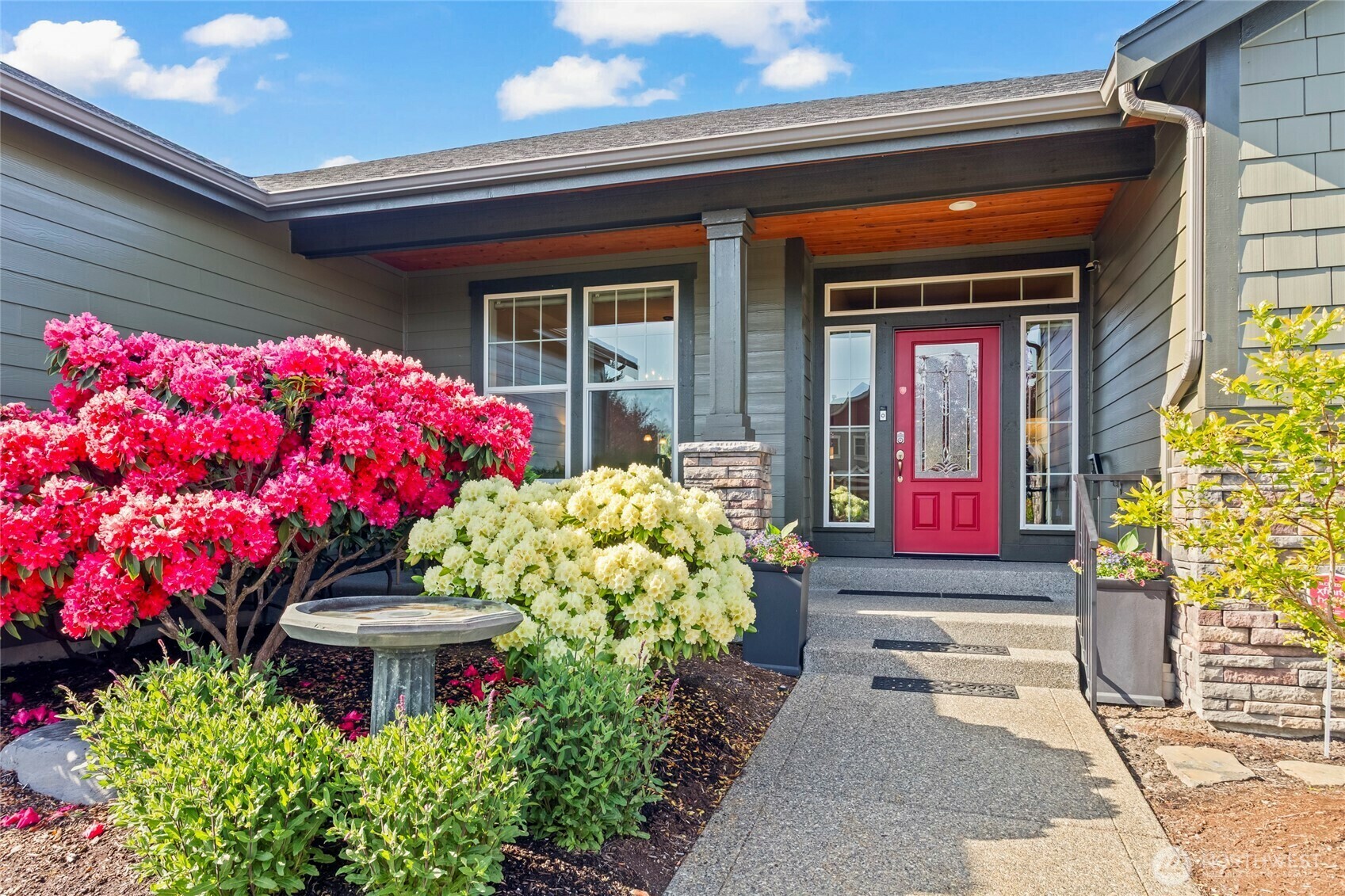 Property Photo: 13725 111th Street Ct E WA 98374