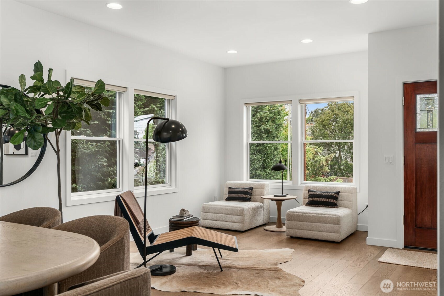 Property Photo: 6715 Fremont Avenue N WA 98103