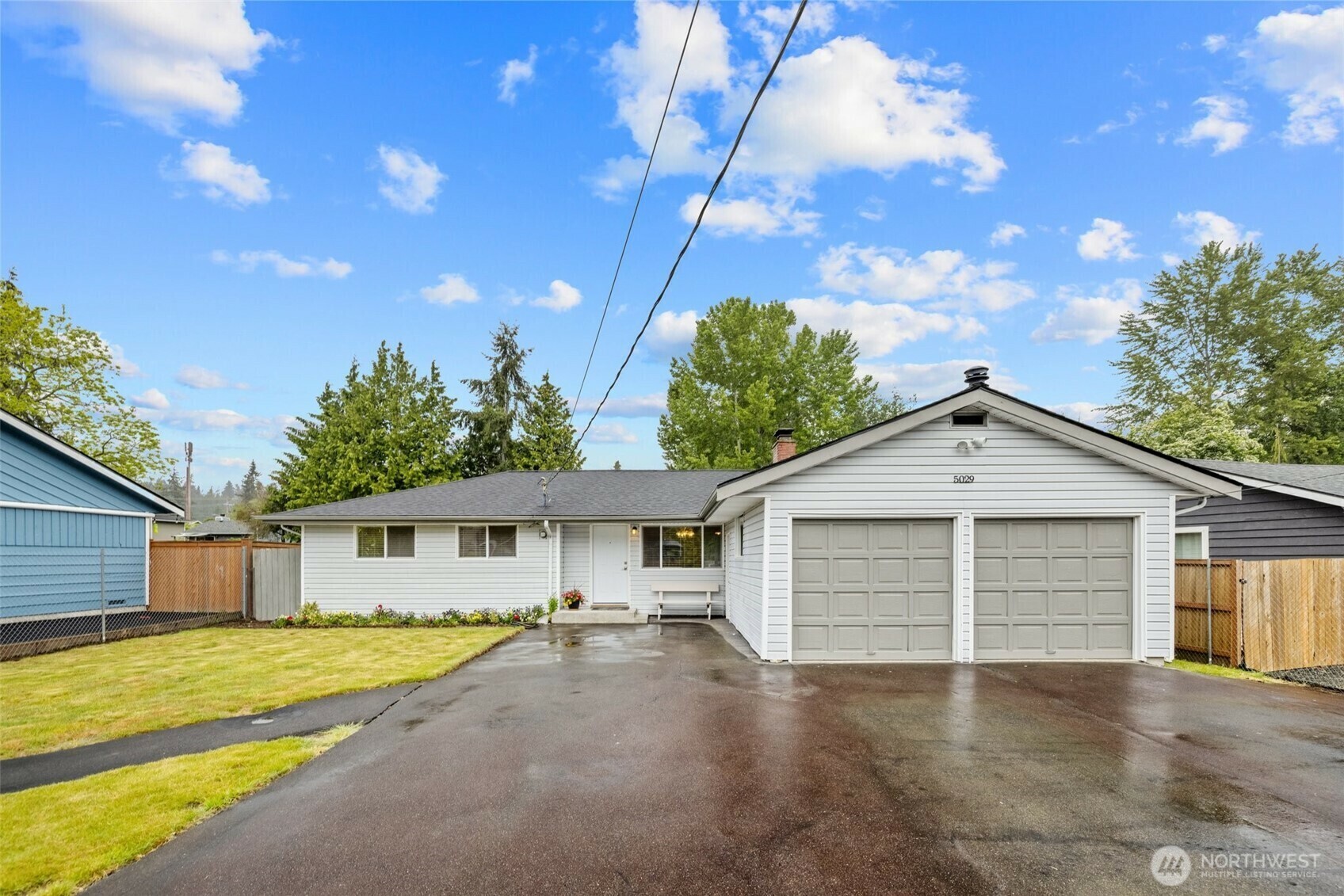 Property Photo: 5029 161st Place SW WA 98026