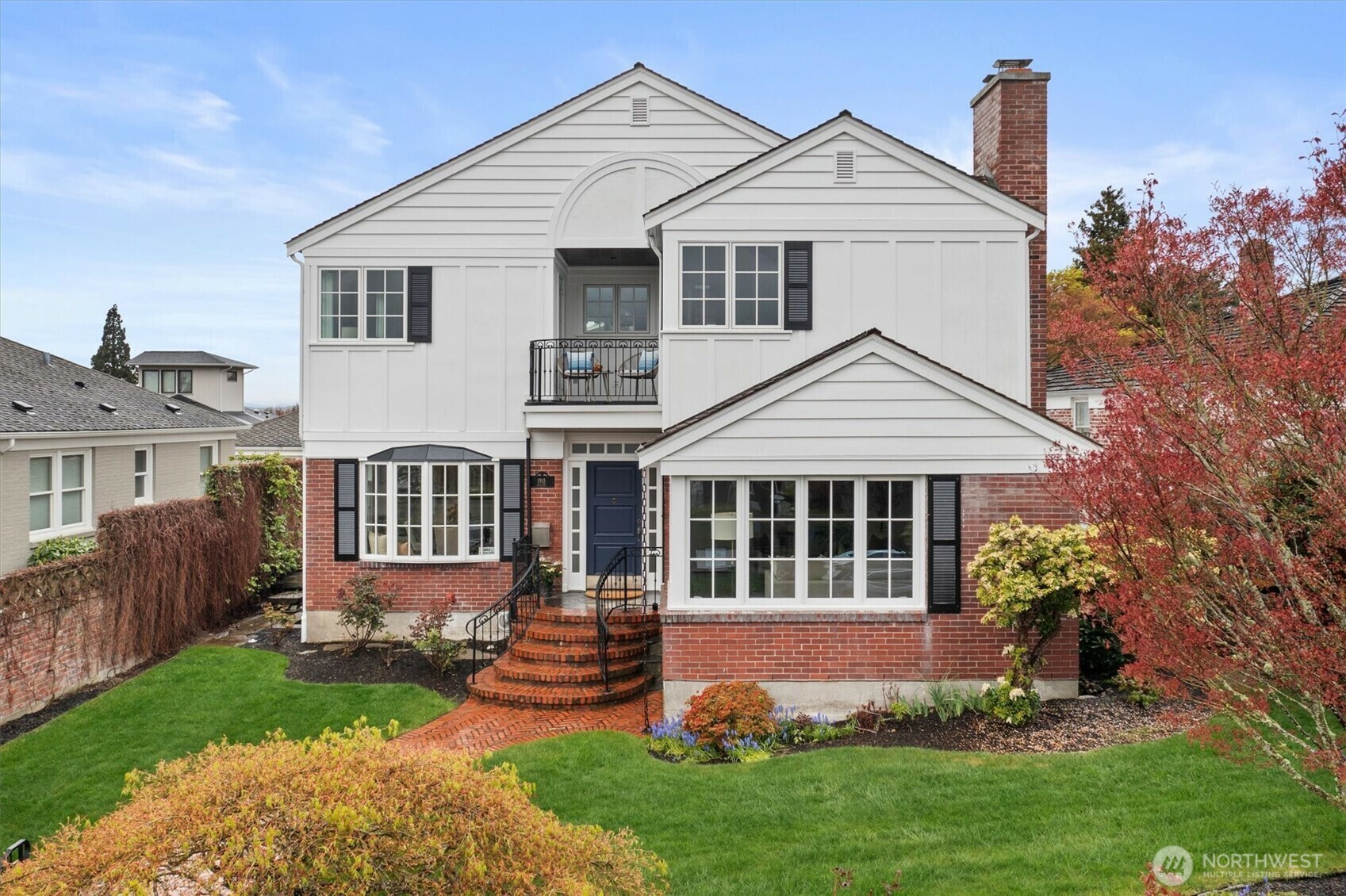1915  35th Avenue W  Seattle WA 98199 photo