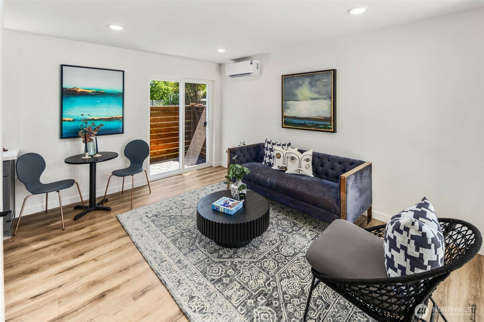 Property Photo: 817 C S Rose Street WA 98108