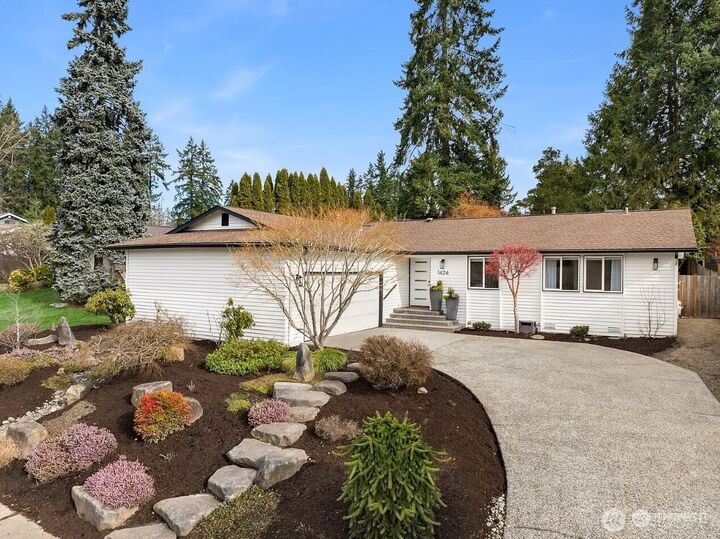 1424  179th Place NE  Bellevue WA 98008 photo