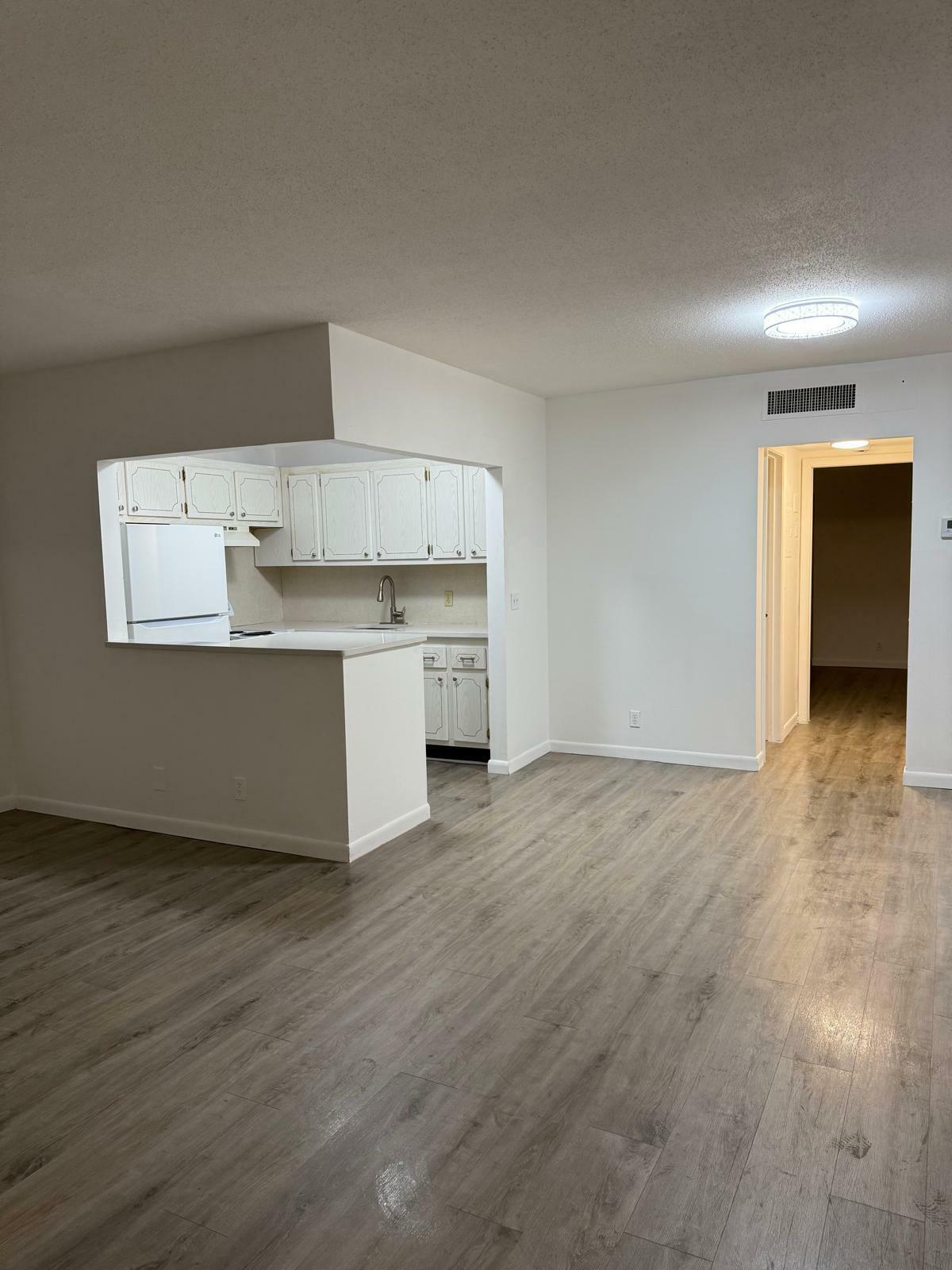 Property Photo: 141 Norwich F FL 33417