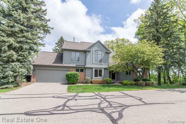 Property Photo: 28262 Burton Lane MI 48331