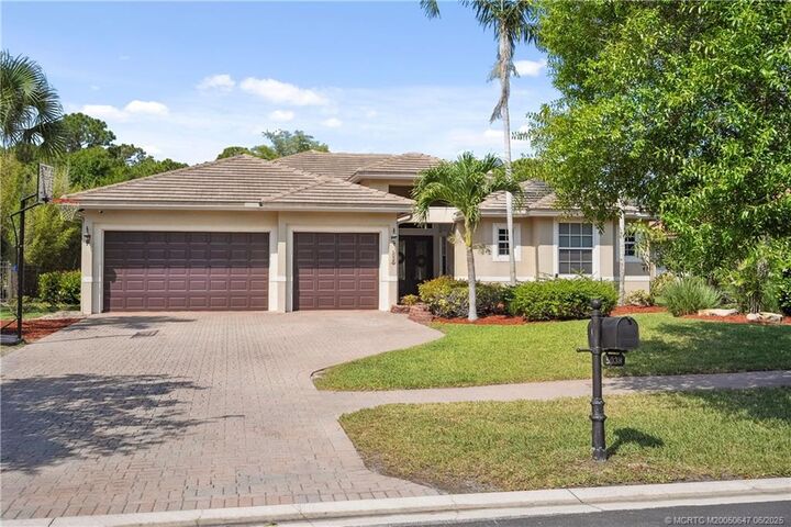 Property Photo: 5038 SW Saint Creek Drive FL 34990