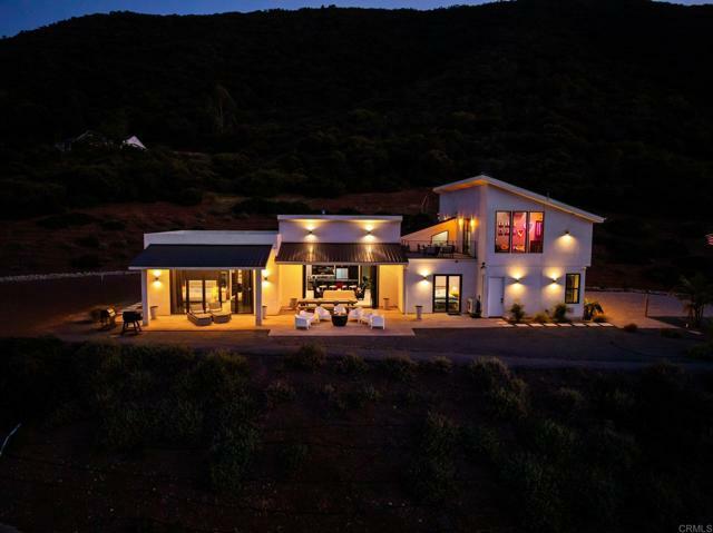 Property Photo: 42950 Ivy Street CA 92562