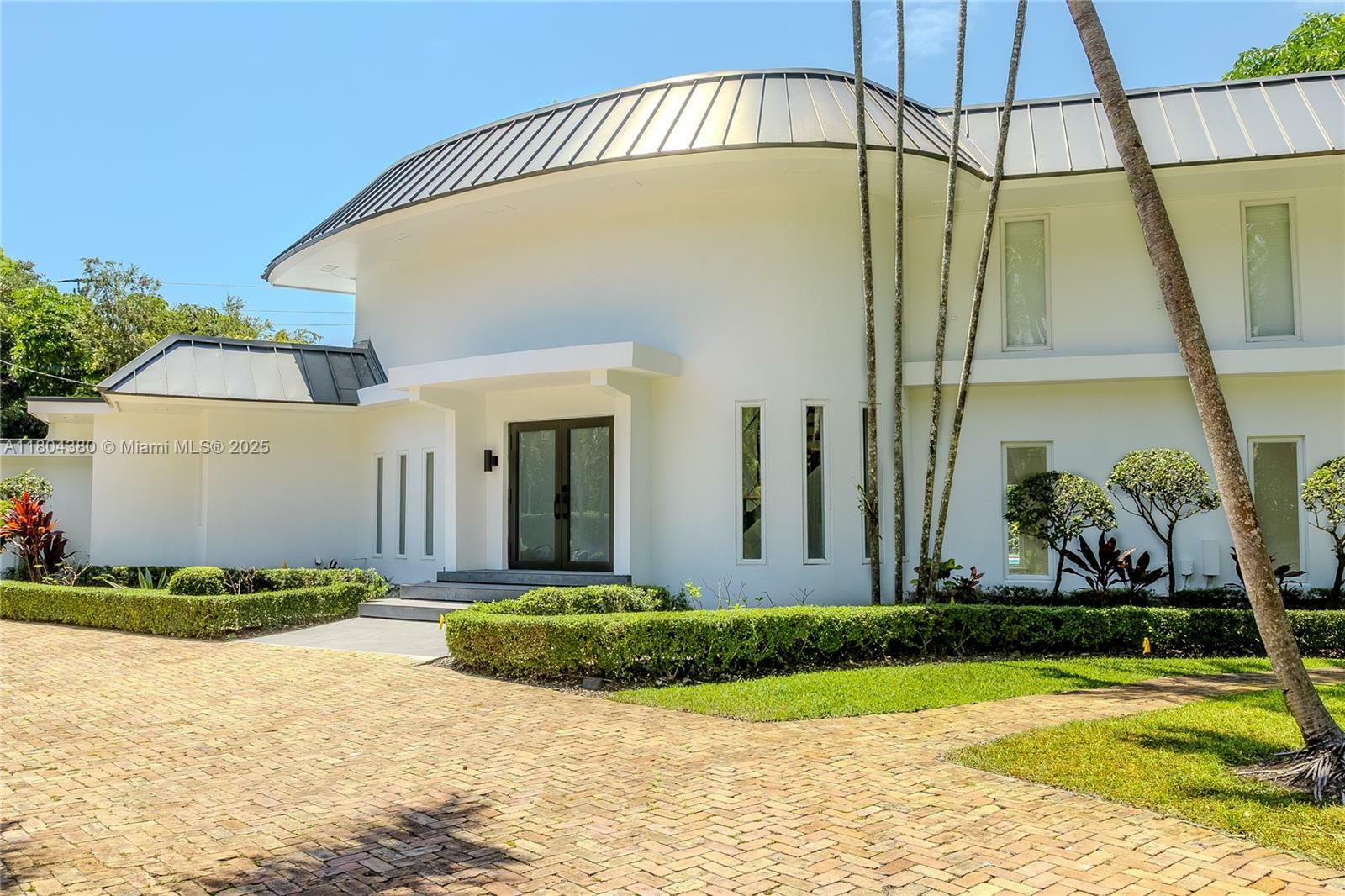 Property Photo: 6540 SW 135th Ter FL 33156