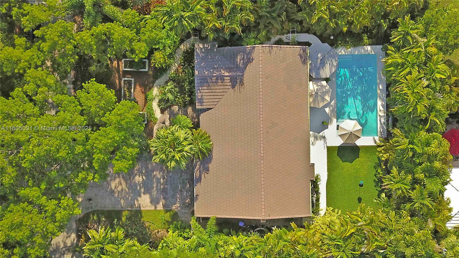 Property Photo: 1526 Dorado Ave FL 33146