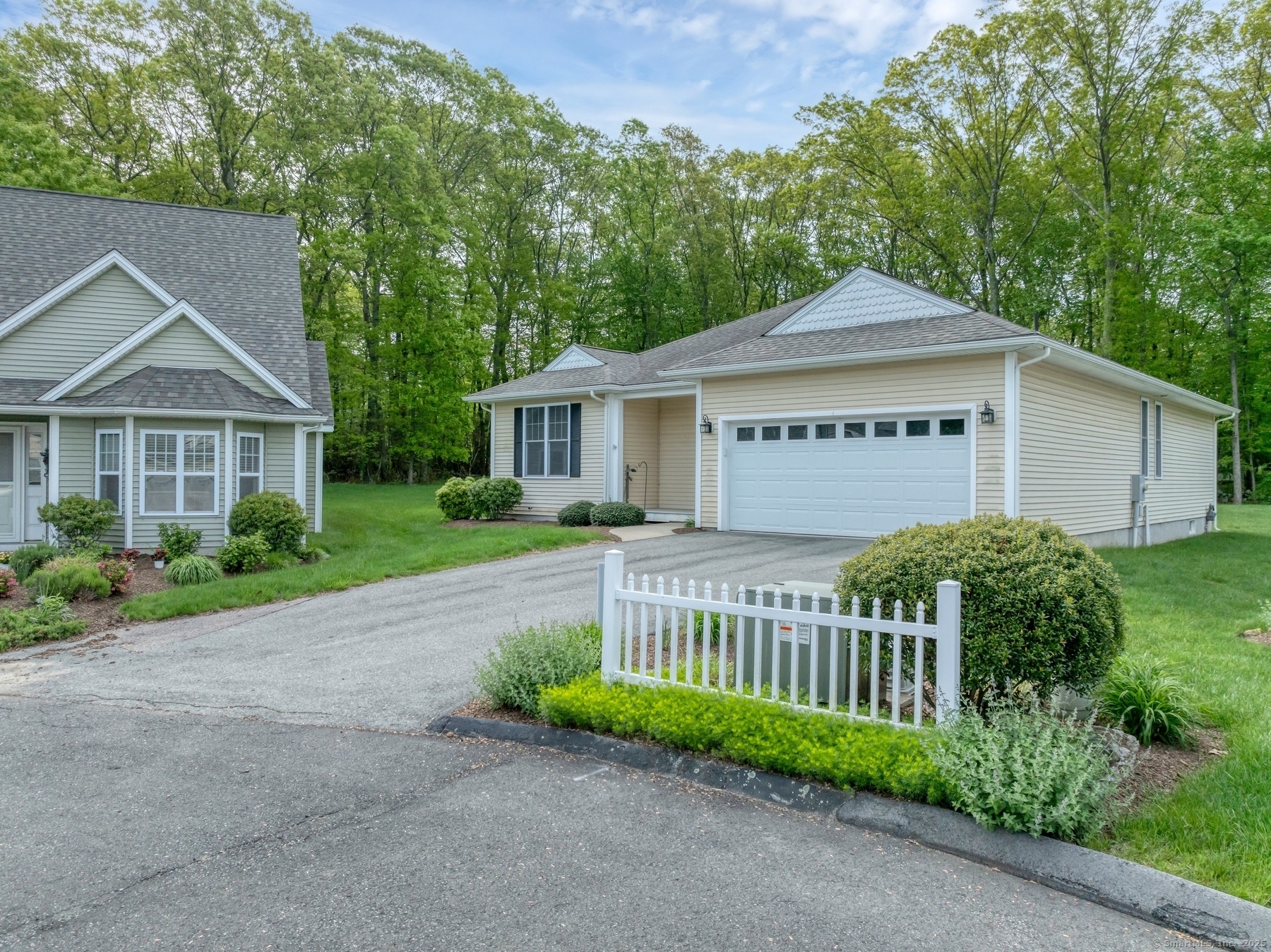 Property Photo: 47 Whiting Farms Lane 47 CT 06357