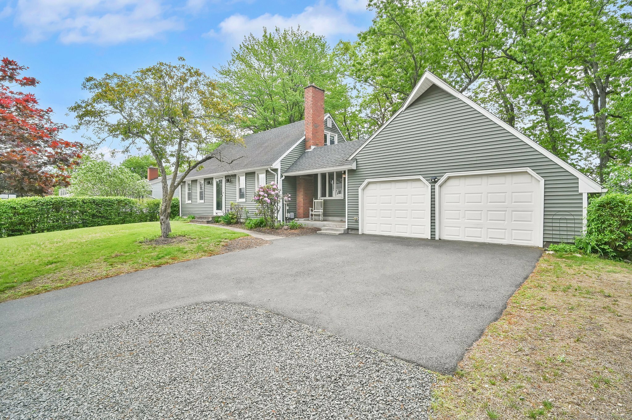 Property Photo: 4 Sparkle Street CT 06082