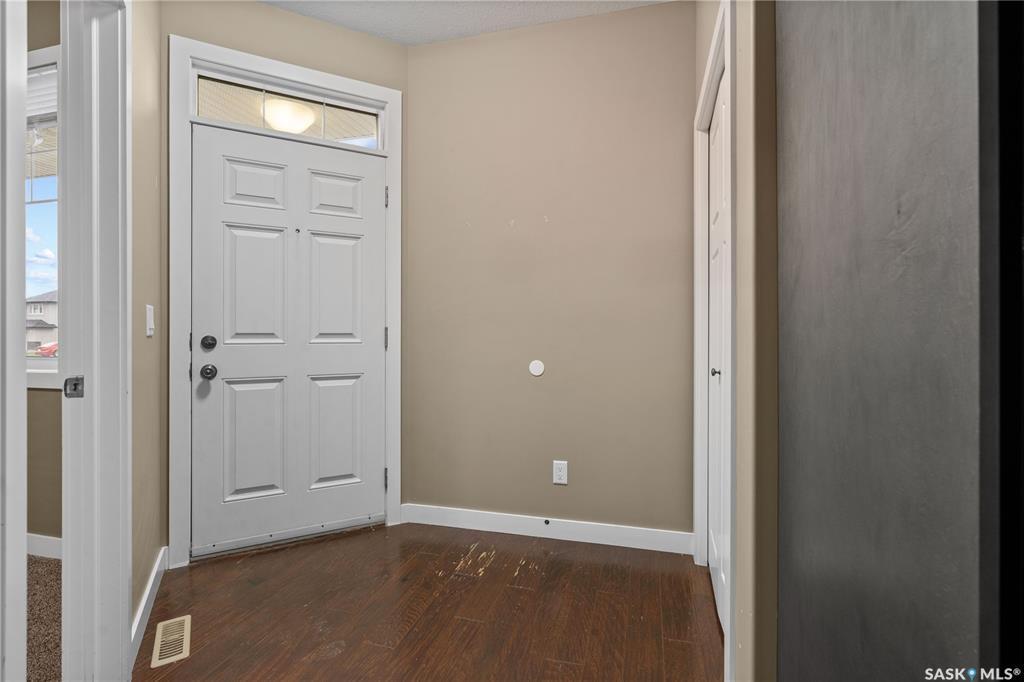 Property Photo:  4205 E Green Apple Drive  SK S4V 1S1 