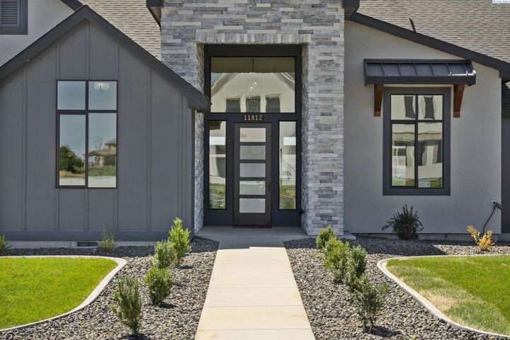 Property Photo:  11812 Tschirky Court  WA 99301 