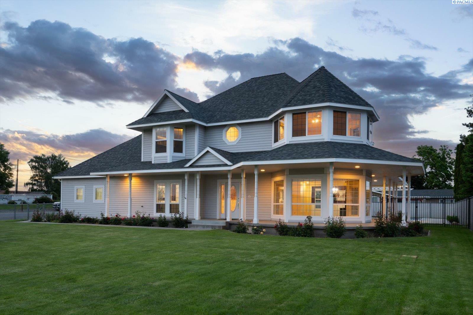 Property Photo: 3817 Road 110 WA 99301