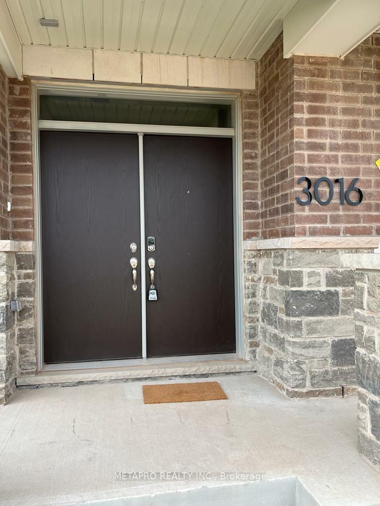 Photo de la propriété: 3016 John McKay Boulevard ON L6H 7H5