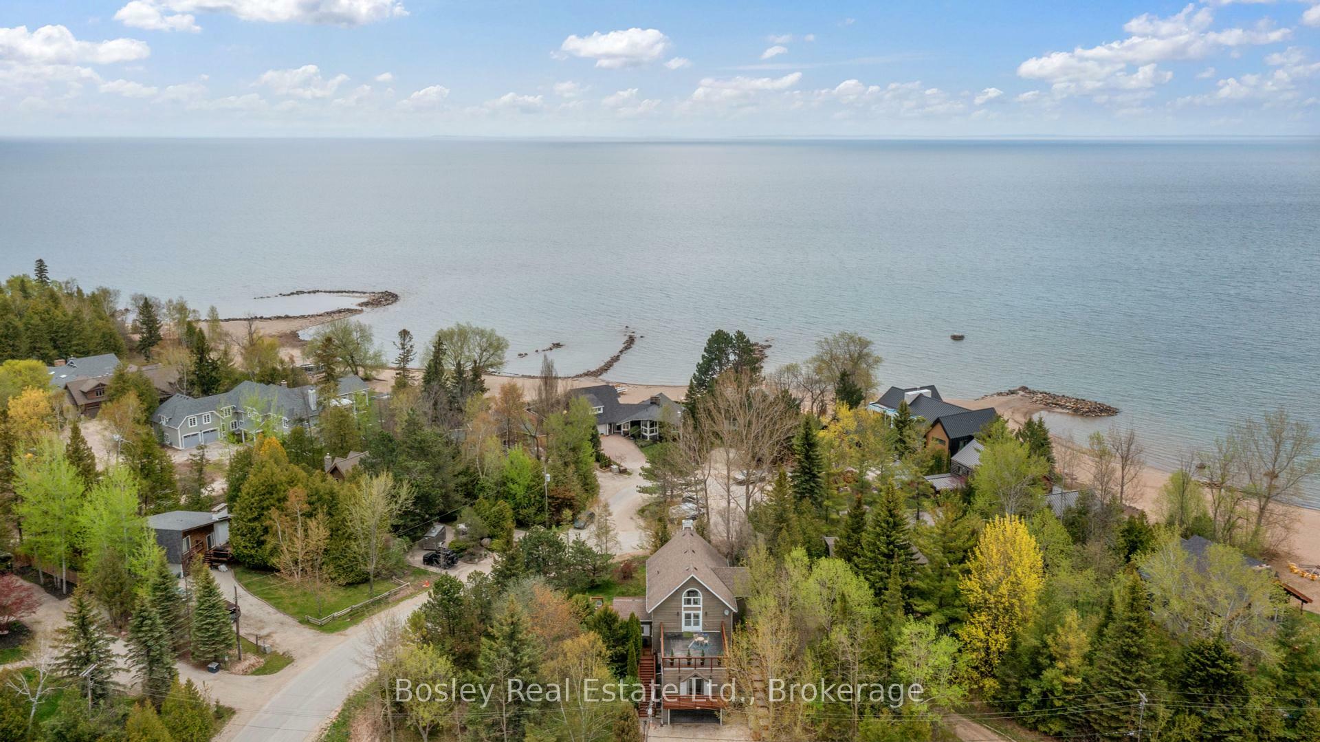Property Photo: 169 Lakewood Drive ON N0H 2P0
