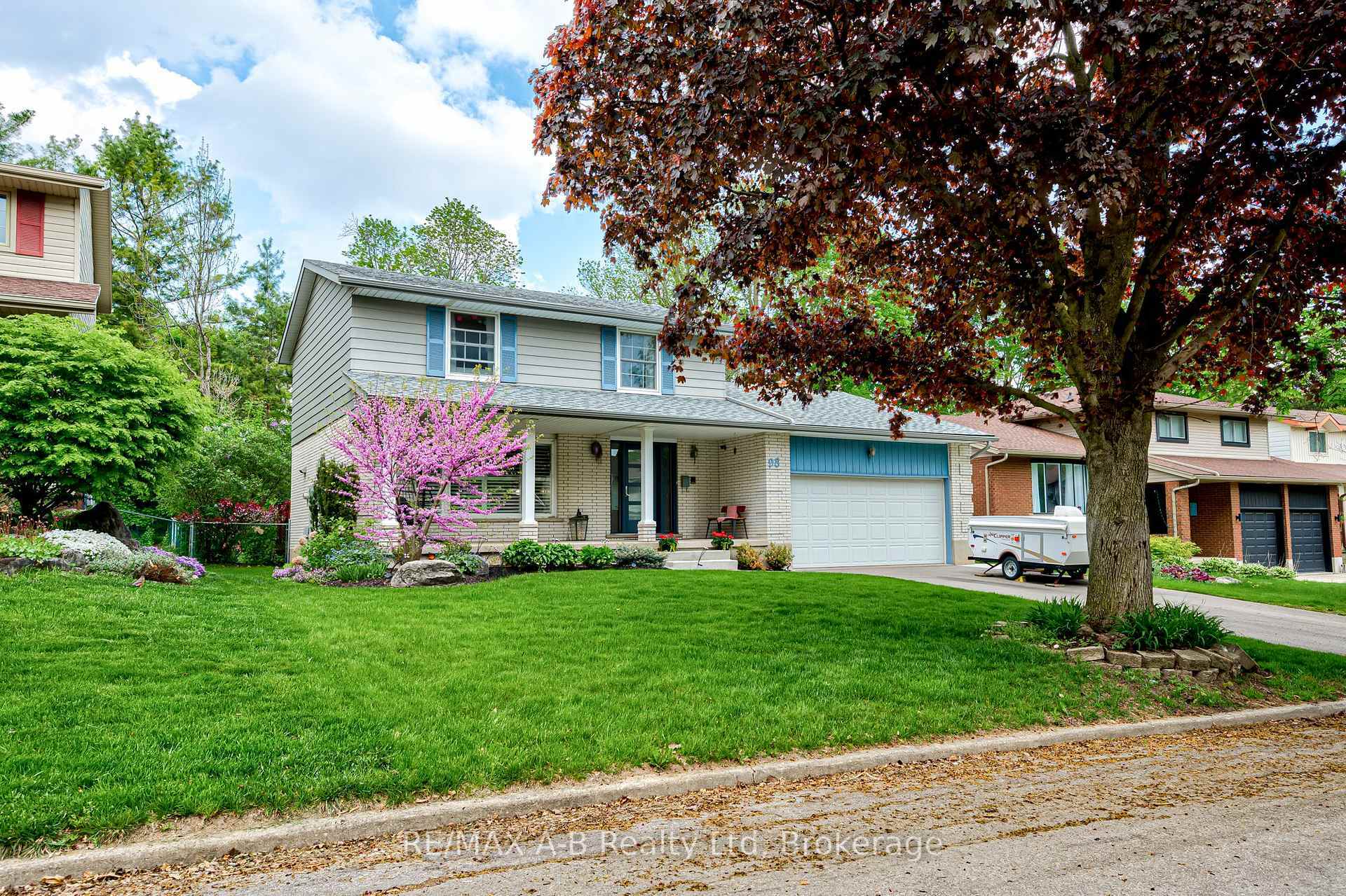 Property Photo: 98 McCarron Crescent ON N2L 5N2
