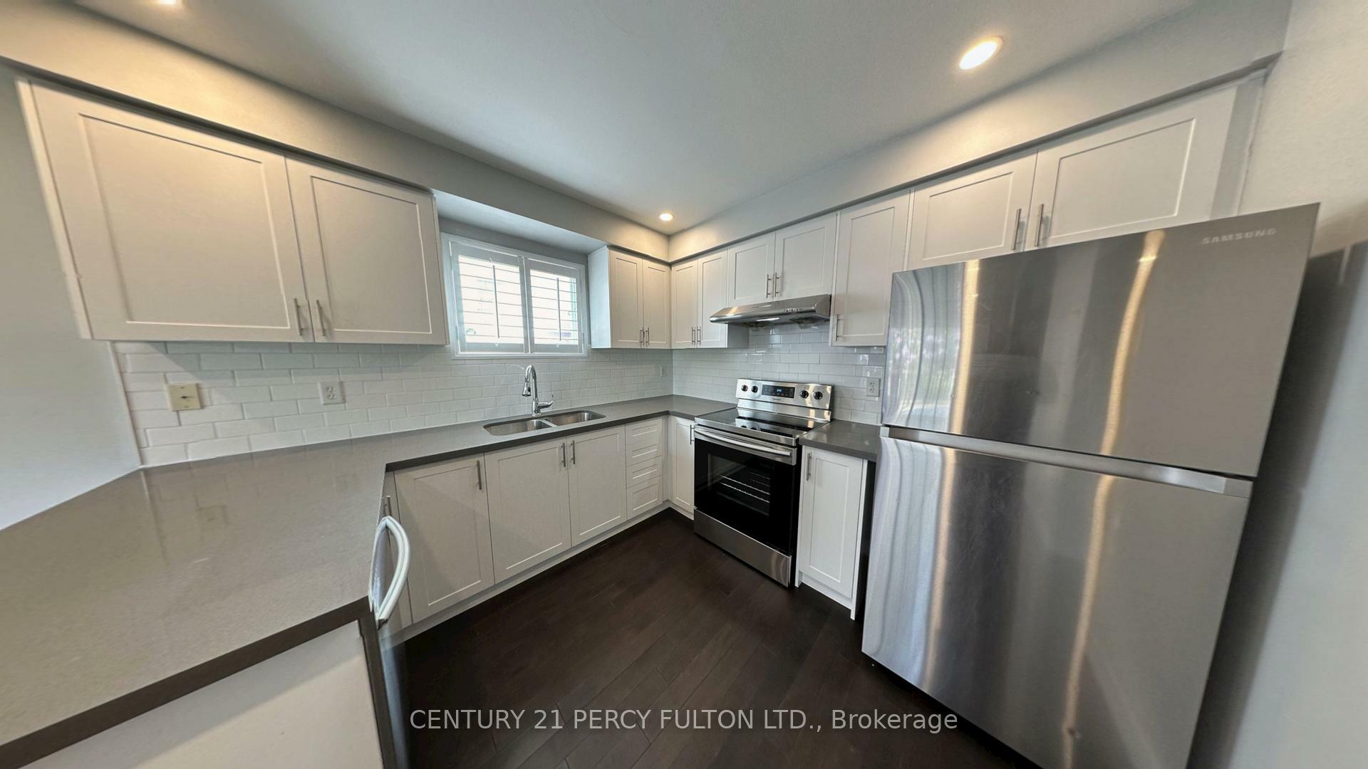 Property Photo: 54 Rolling Acres Drive ON L1R 2B8