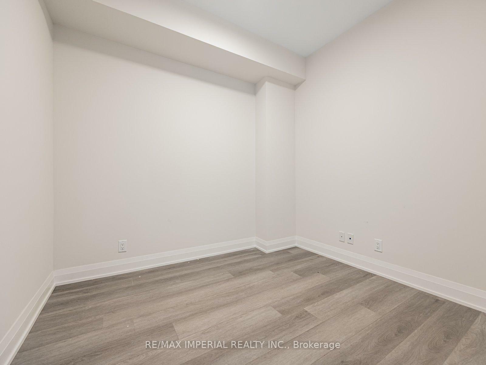Property Photo: 8 Water Walk Drive 3205 ON L3R 6L4