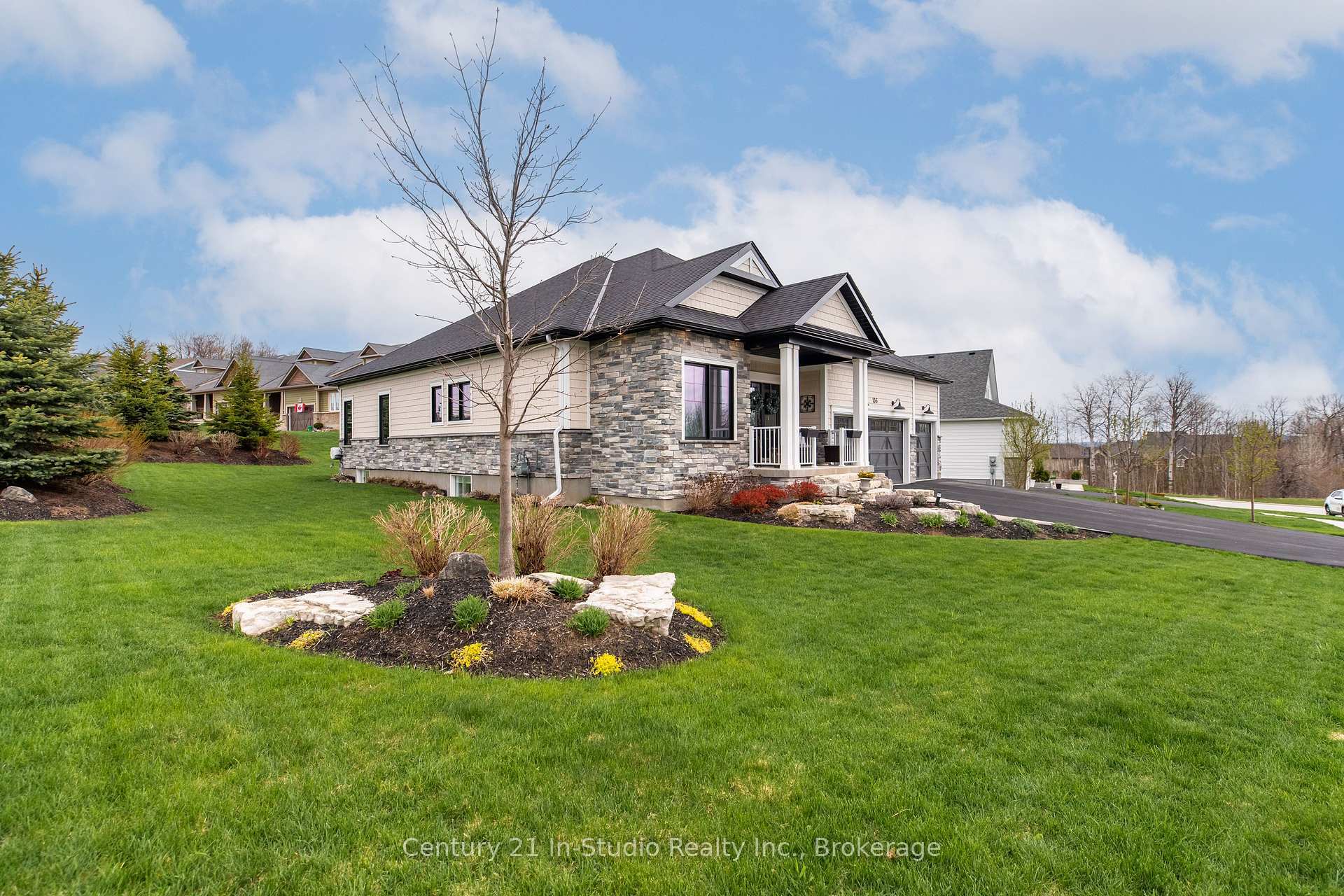 Photo de la propriété: 136 Cobble Beach Drive ON N0H 1S0