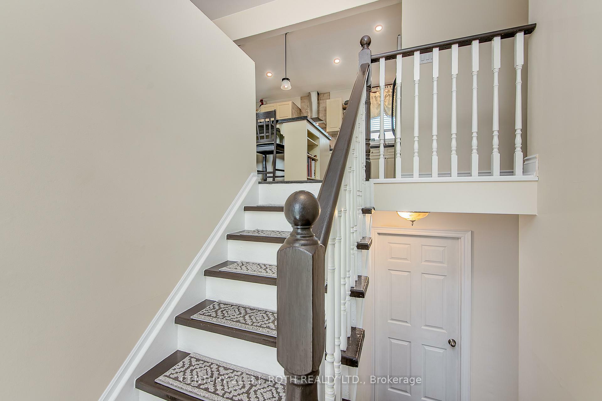 Property Photo: 239 Centre Street ON L0M 1B0