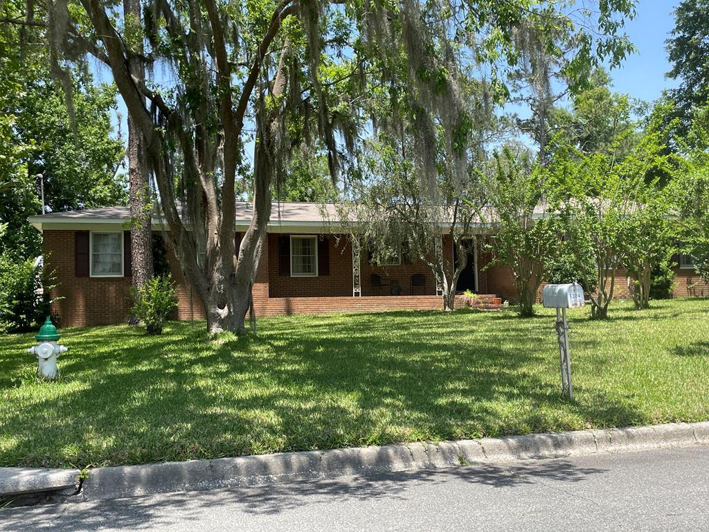Property Photo: 1304 Kimberly Drive GA 31602