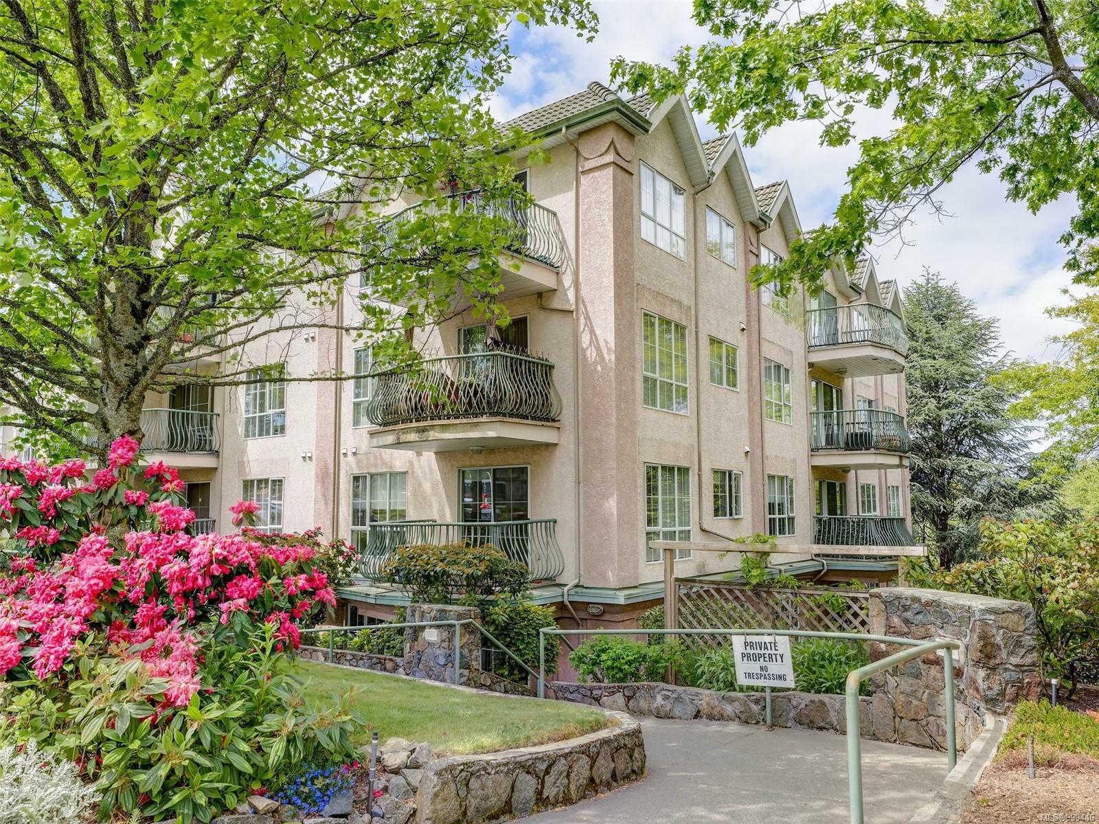 Property Photo: 3133 Tillicum Rd 208 BC V9A 2B4